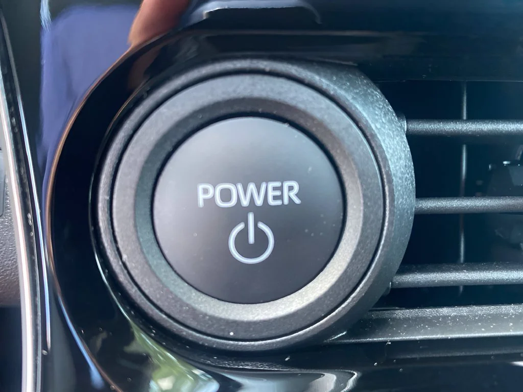 Used 2025 Silver Toyota XLE image 23