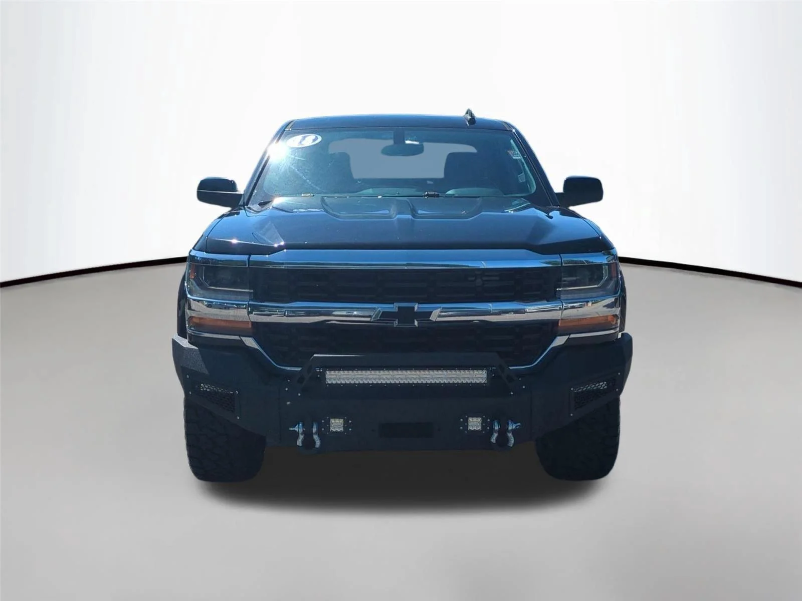 Used 2018 Black Chevrolet LT image 8