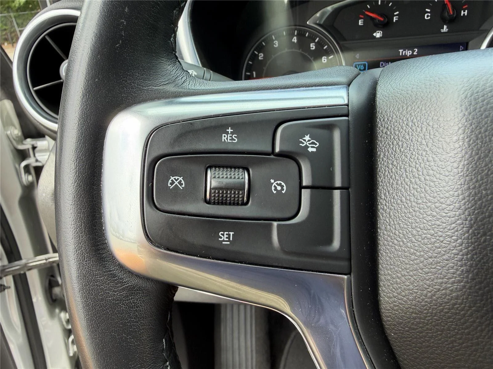Used 2021 Silver Ice Metallic Chevrolet LT image 24