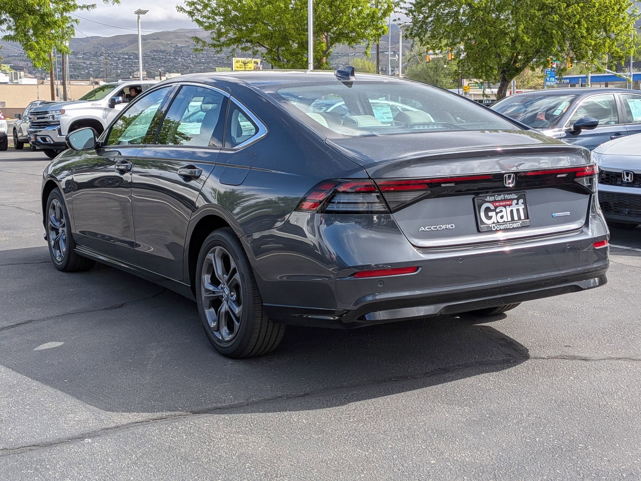 New 2026 Meteorite Gray Metallic Honda EX-L image 5