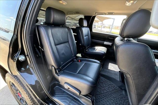 Certified Used 2020 MIDNIGHT BLACK METALLIC Toyota  image 19