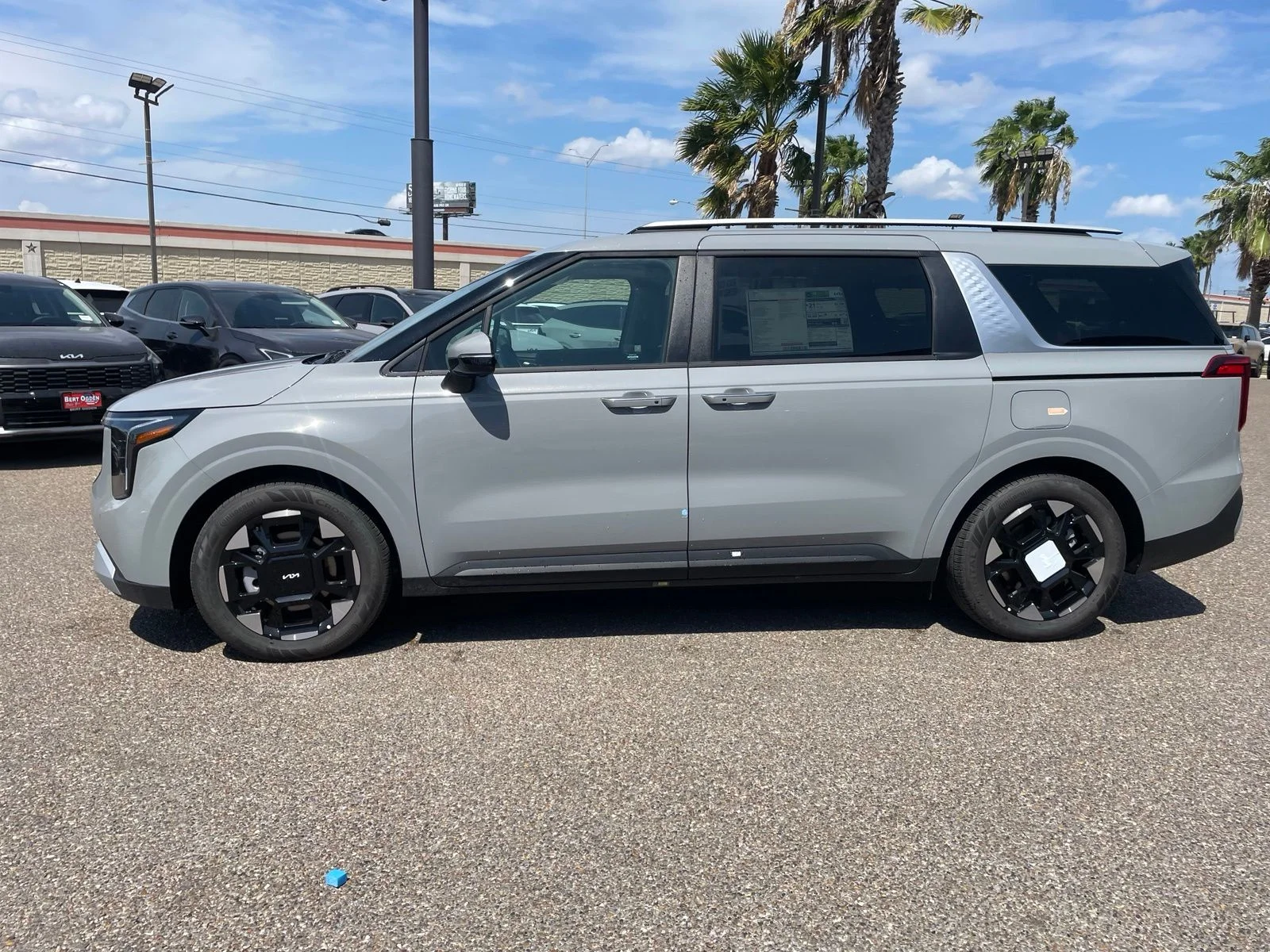 New 2026 White Kia EX image 4