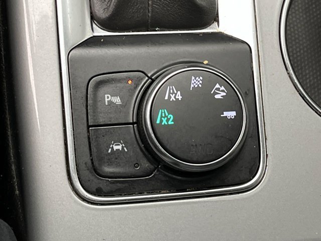 Used 2021 Iridescent Pearl Tricoat Chevrolet LT image 15