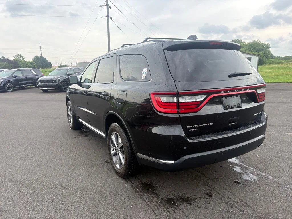 Used 2016 Brilliant Black Crystal Pearlcoat Dodge Limited image 2