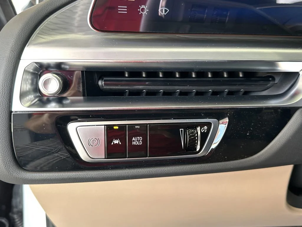 2026 Cadillac LYRIQ Signature Sport - Photo 15