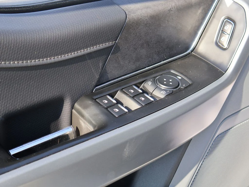 Used 2024 Avalanche Ford XLT image 22