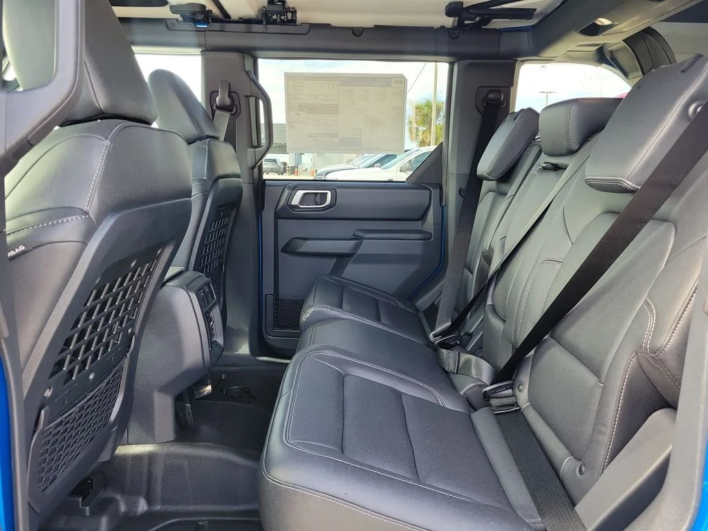 New 2026 Velocity Blue Metallic Ford Badlands® image 9