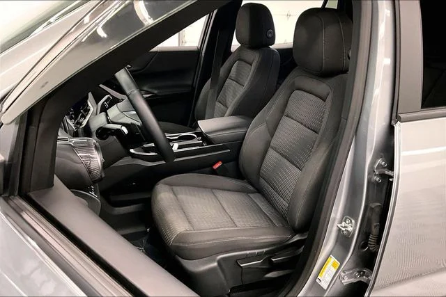 Used 2025 Sterling Gray Metallic Chevrolet LT image 23