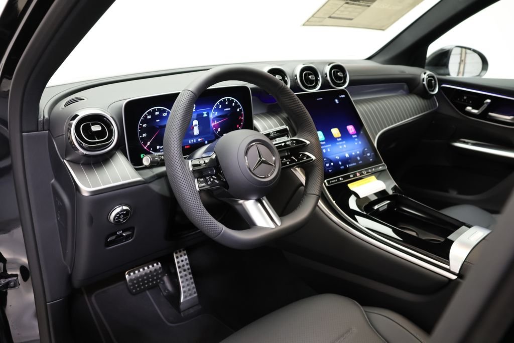 Used 2026 Black Mercedes-Benz GLC 300 image 36
