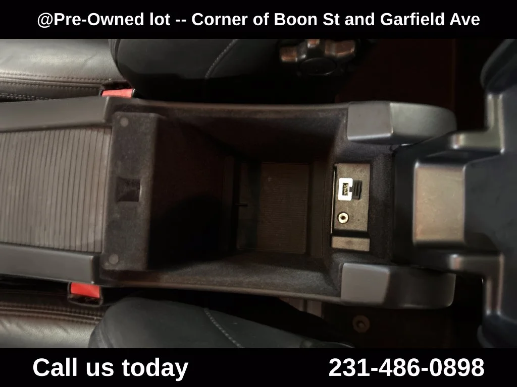 Used 2013  Volvo T5 image 21