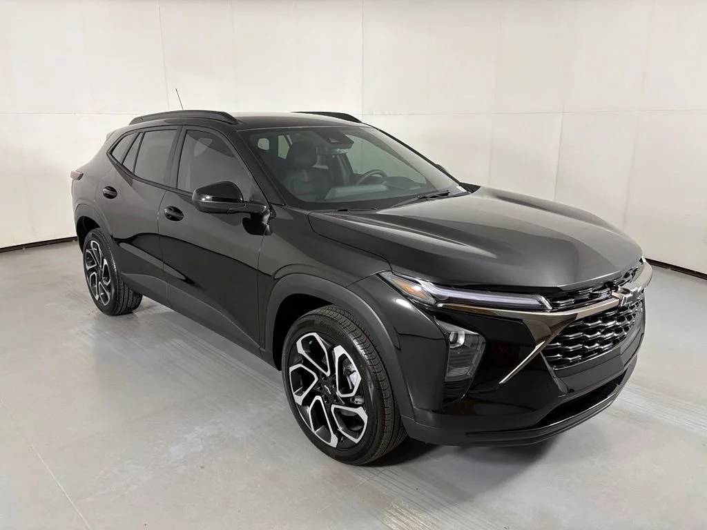 New 2026 Mosaic Black Metallic Chevrolet 2RS image 2