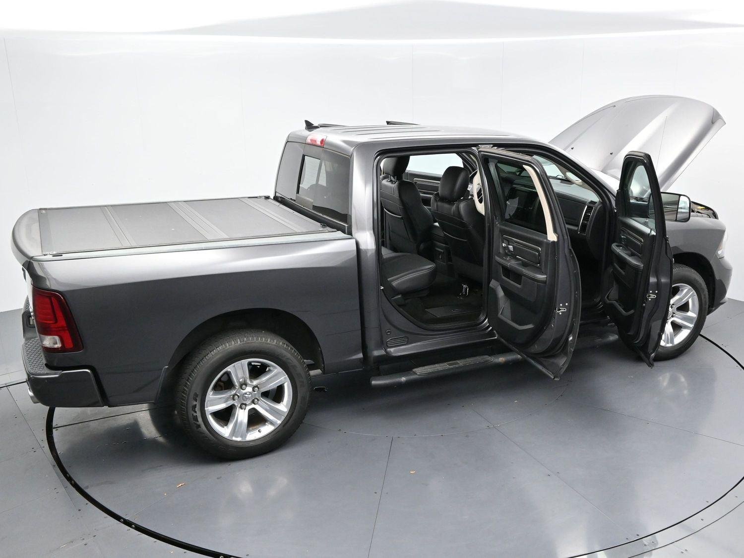 Used 2017 Granite Crystal Metallic Clearcoat Ram Sport image 37