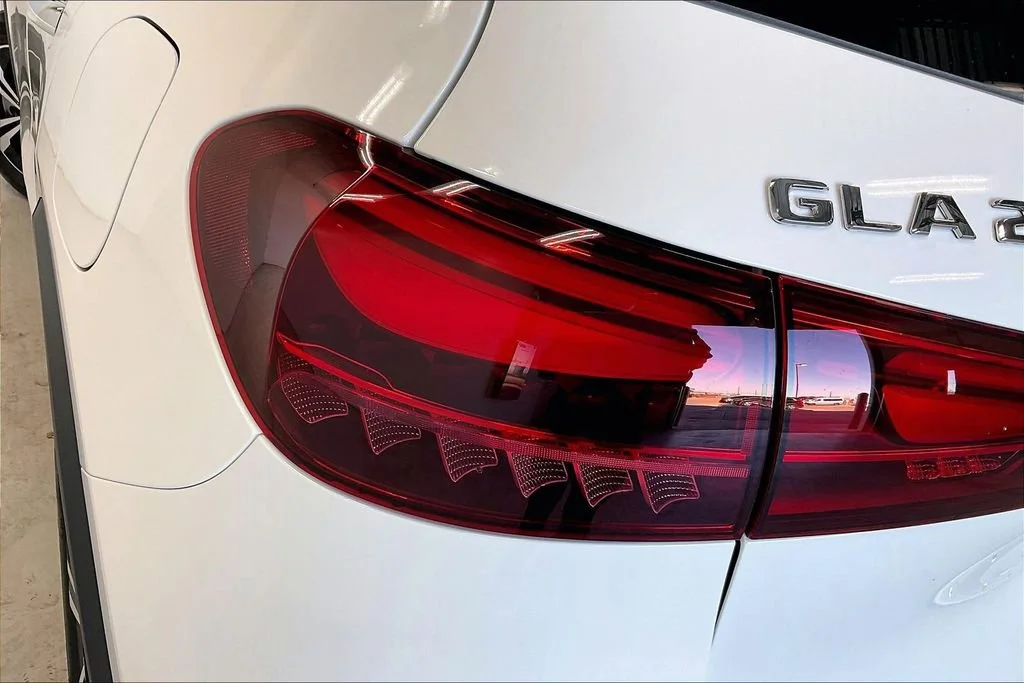 New 2026 Polar White Mercedes-Benz GLA 250 image 26