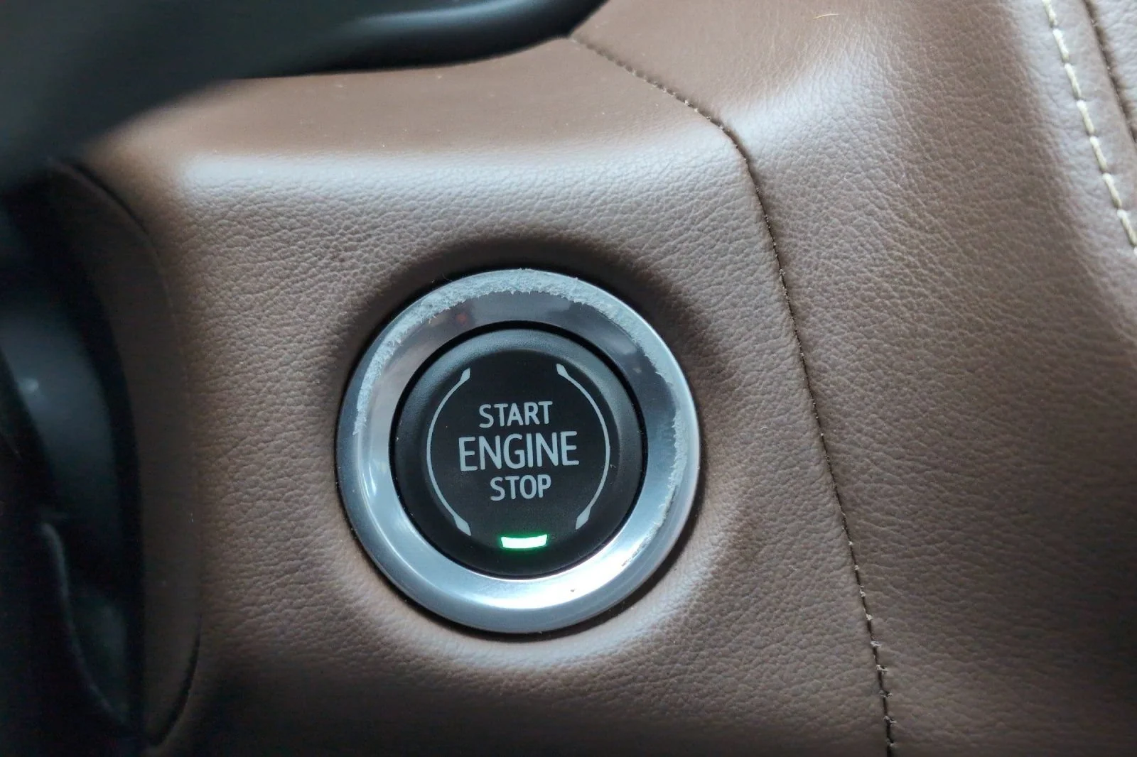 Used 2022 EVERGREEN GRAY METALLIC Chevrolet High Country image 25