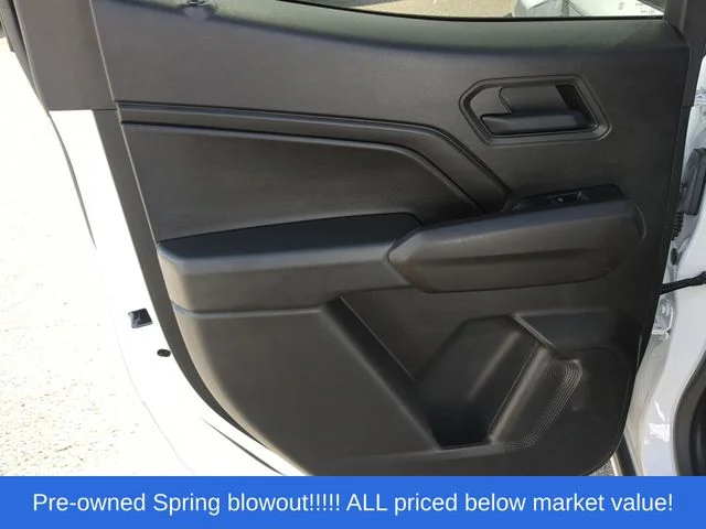 Used 2025 White Chevrolet Trail Boss image 34