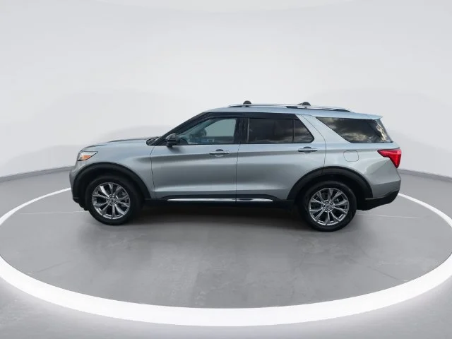 Used 2023 Silver Ford Limited image 5