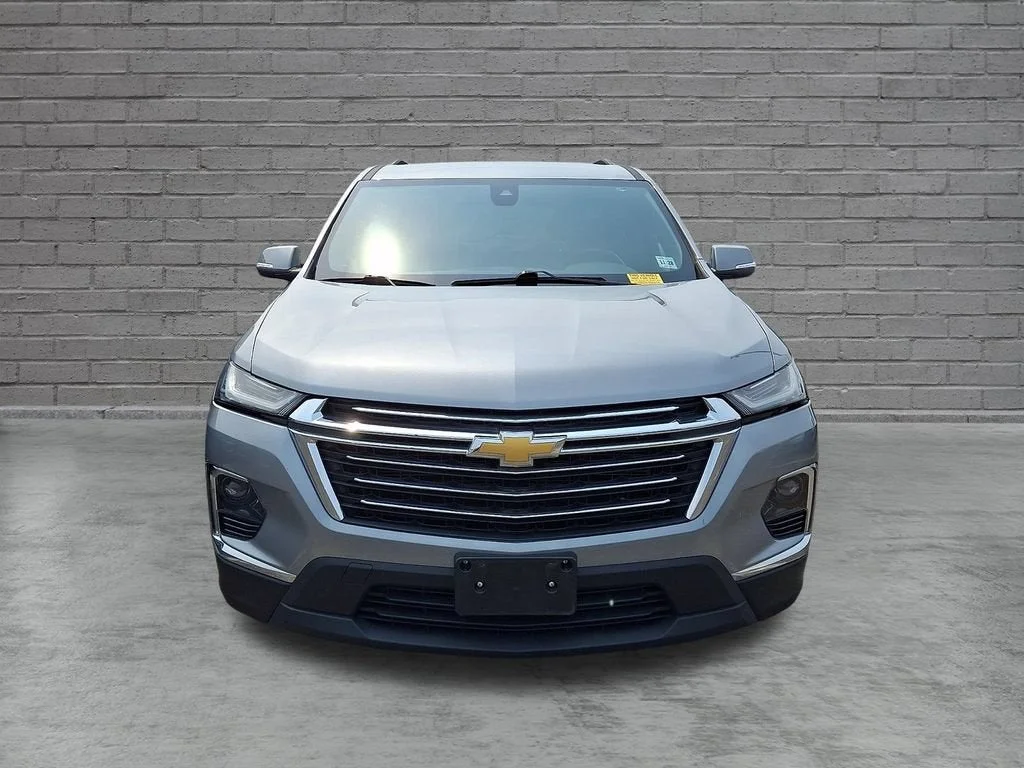 Used 2023 STERLING GRAY METALLIC Chevrolet LT Cloth image 36