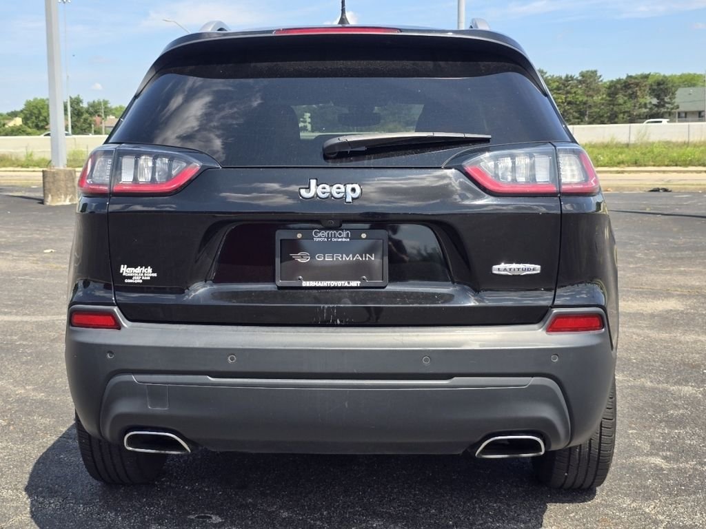 Used 2019 Black Jeep Latitude Plus image 12