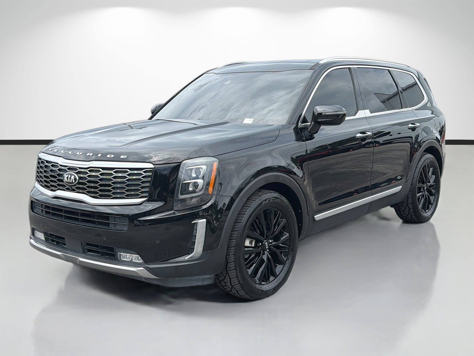 Used 2020 Ebony Black Kia SX image 7