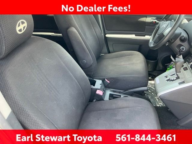 Used 2009 Green Scion Base image 32