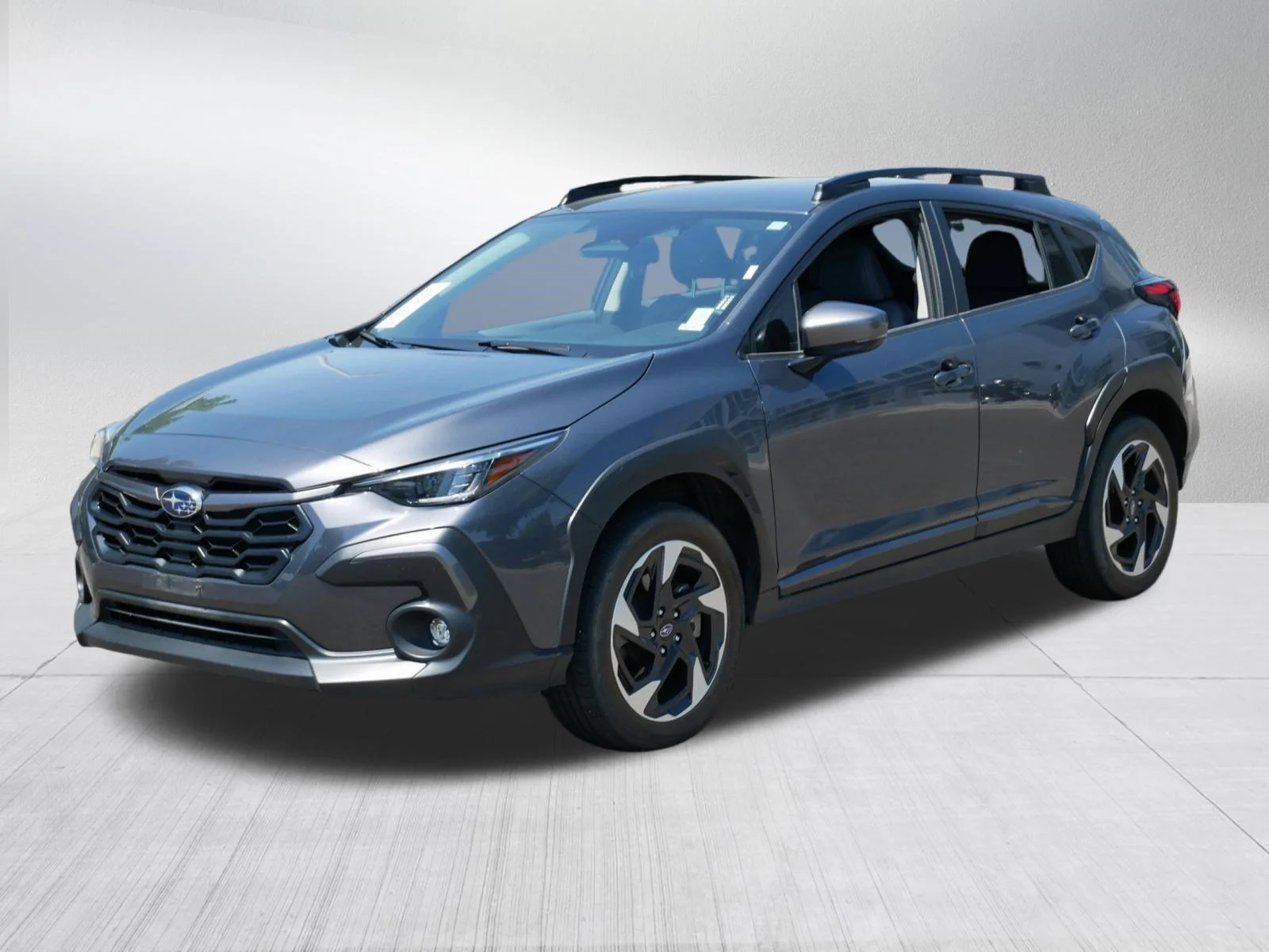 Used 2024 Magnetite Gray Metallic Subaru Limited image 3