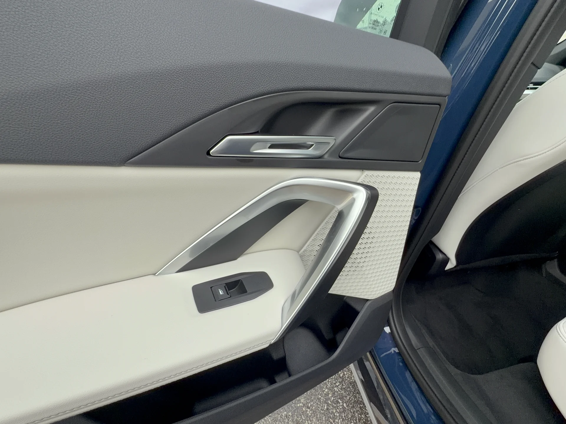 New 2026 Night Dusk Blue Metallic BMW xDrive28i image 24