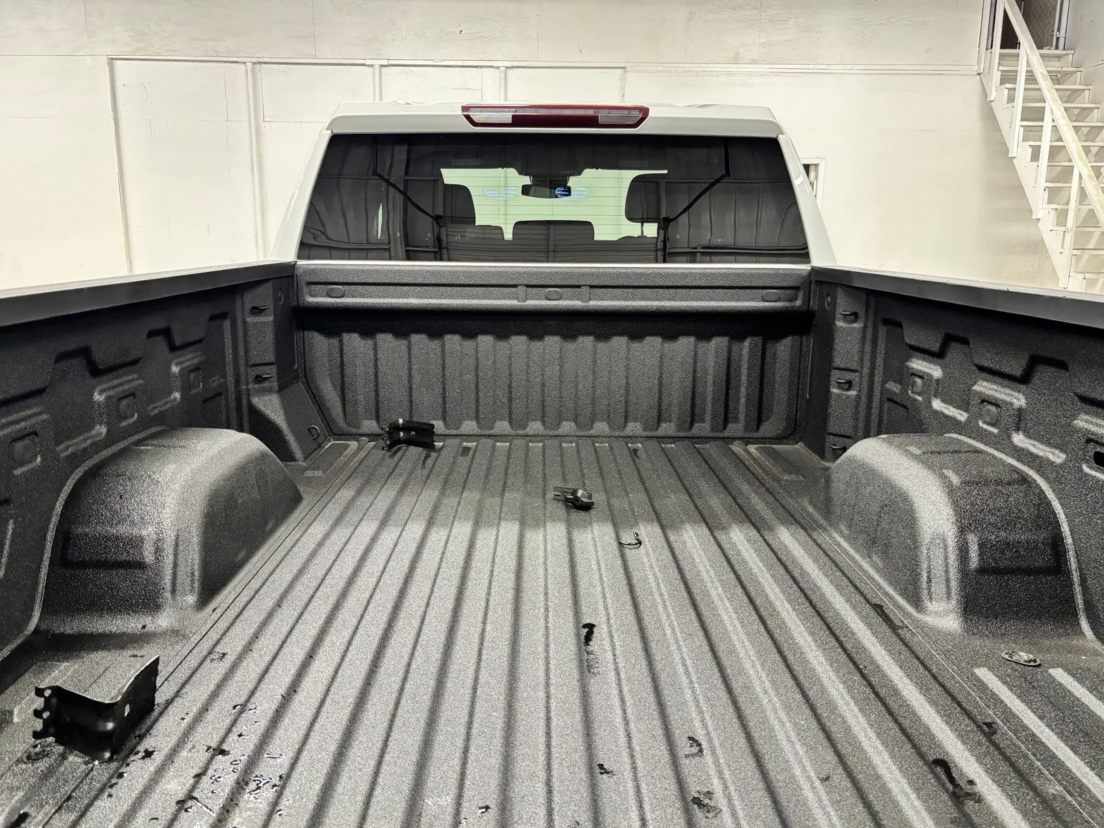 Used 2023 White GMC Elevation image 23