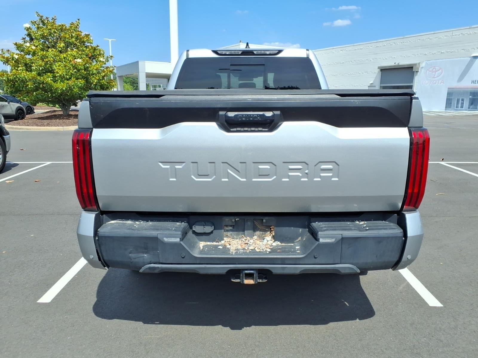 Used 2022  Toyota SR5 image 4