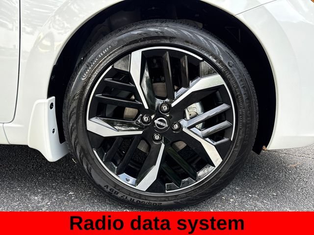 2025 Nissan Versa Sedan SR - Photo 12