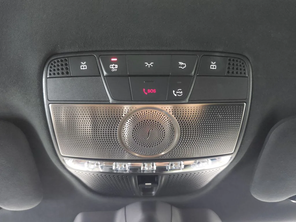 Used 2025 Twilight Blue Metallic Mercedes-Benz G 550 image 23