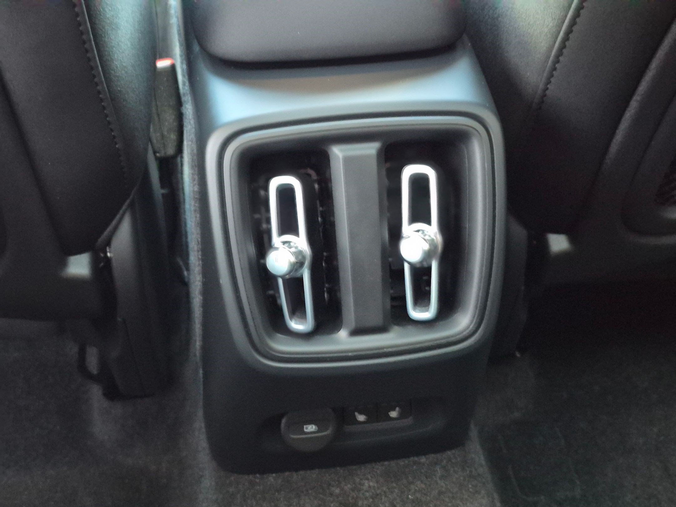 Certified Used 2023 Fjord Blue Volvo Ultimate image 23