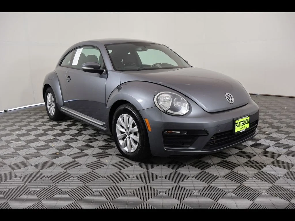 Used 2019 Gray Volkswagen 2.0T S image 7