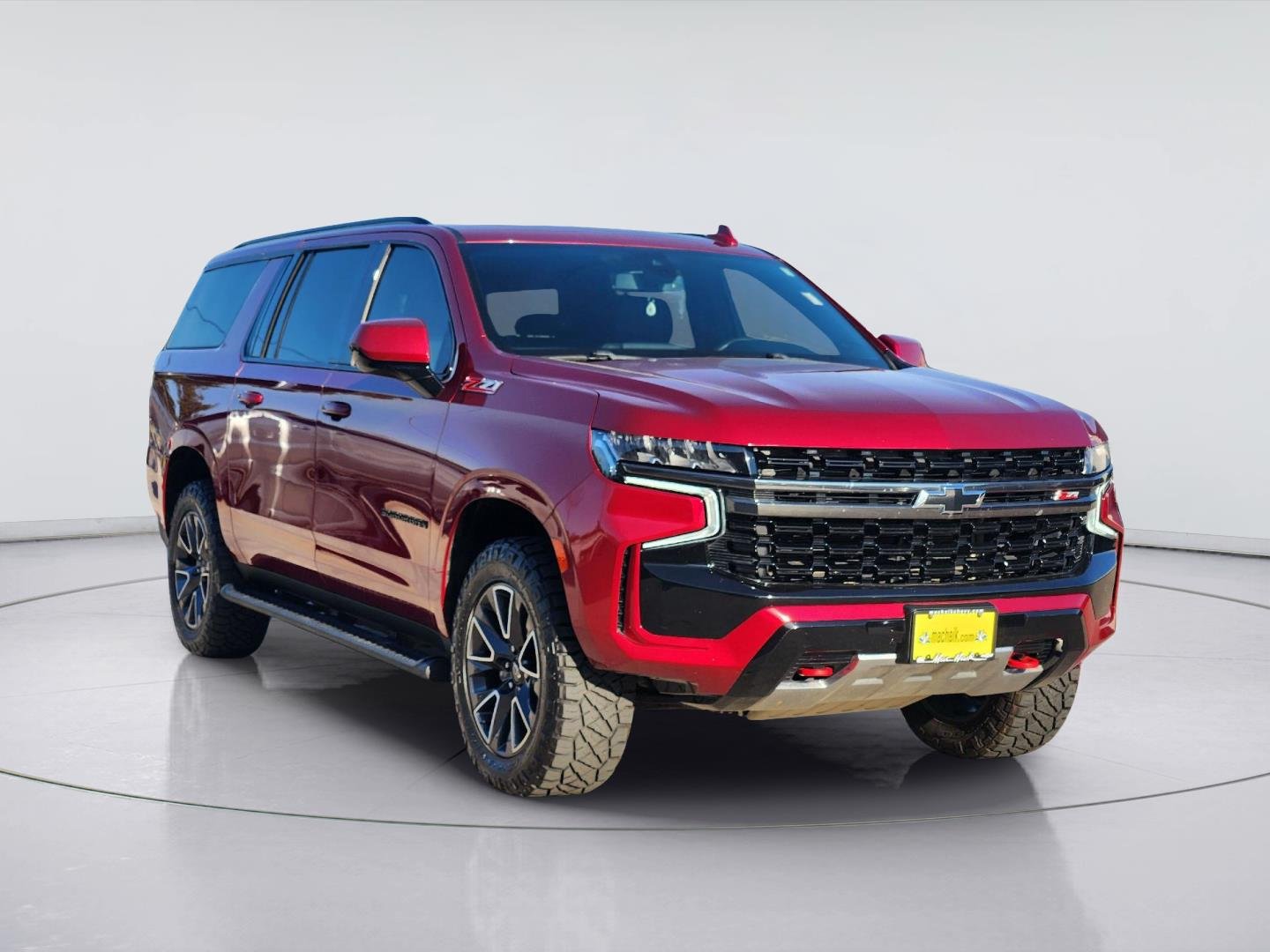 2021 Chevrolet Suburban photo 3 of 34
