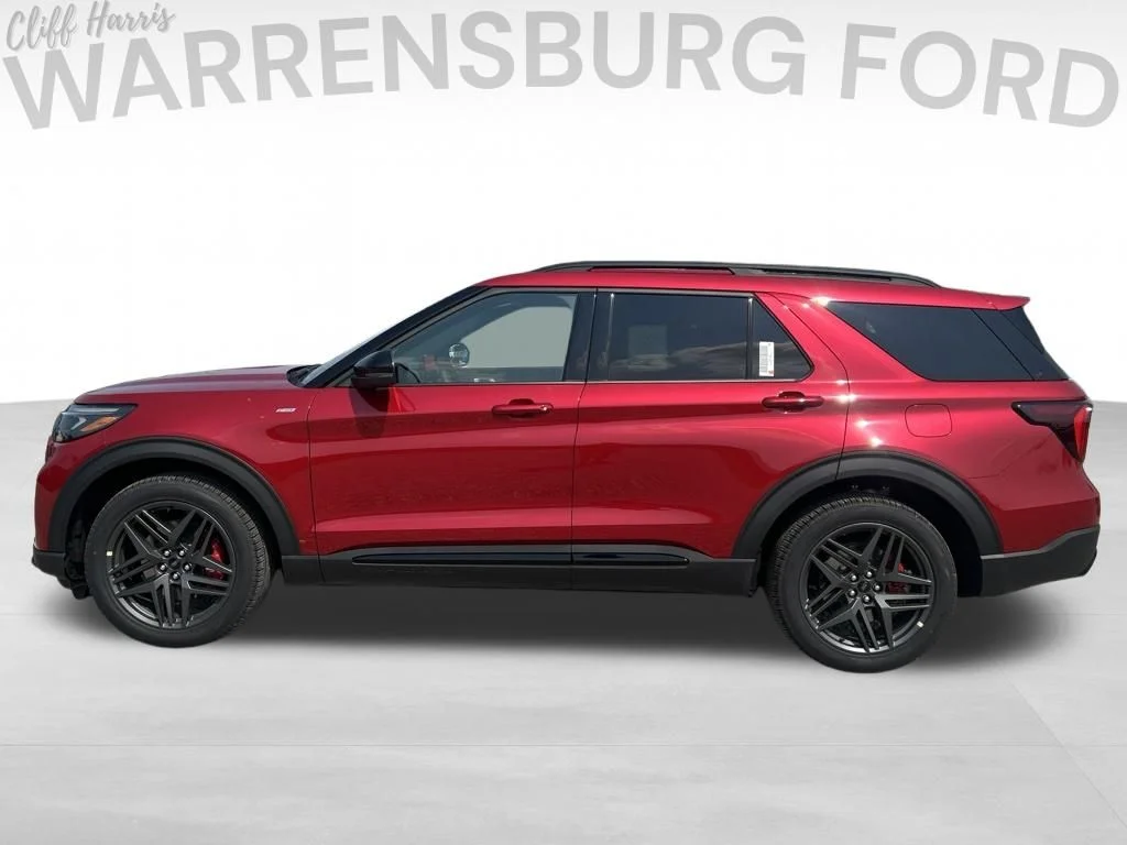 New 2026 Rapid Red Metallic Tinted Clearcoat Ford ST-Line image 4