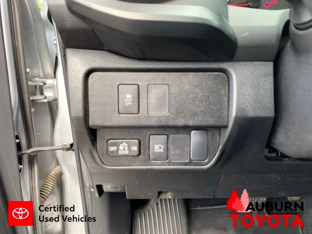 Certified Used 2022 Silver Toyota SR image 35