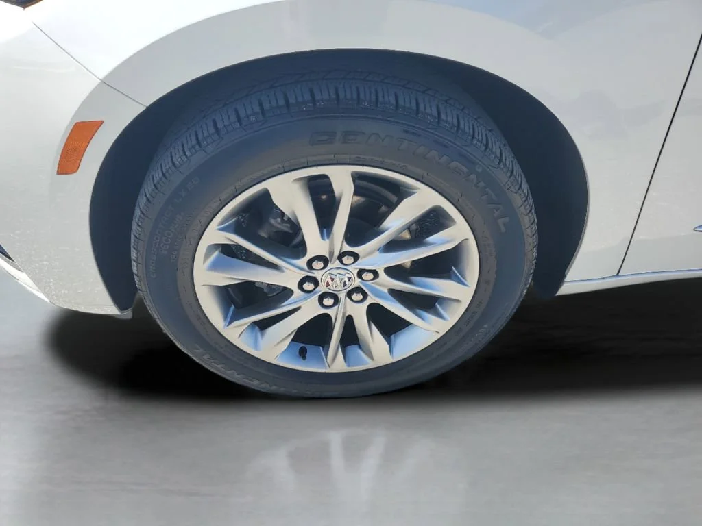 Used 2023 White Frost Tricoat Buick Avenir image 26
