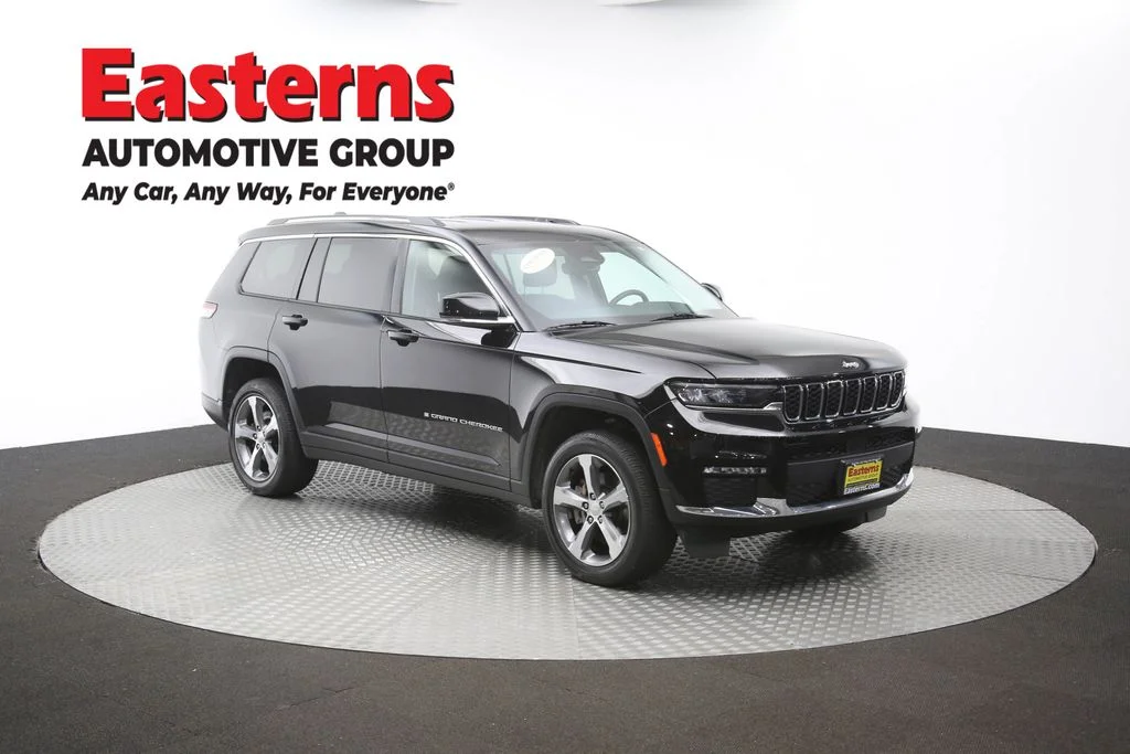 Used 2023 Black Jeep Limited image 53