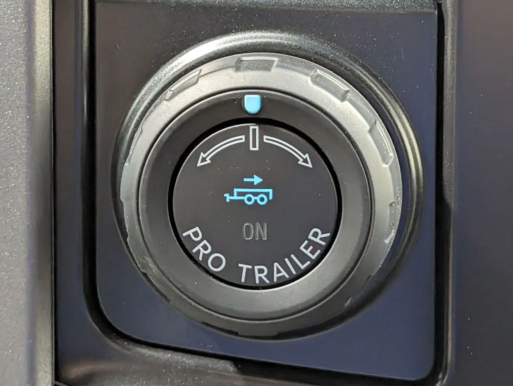 New 2026 Avalanche Ford XLT image 7