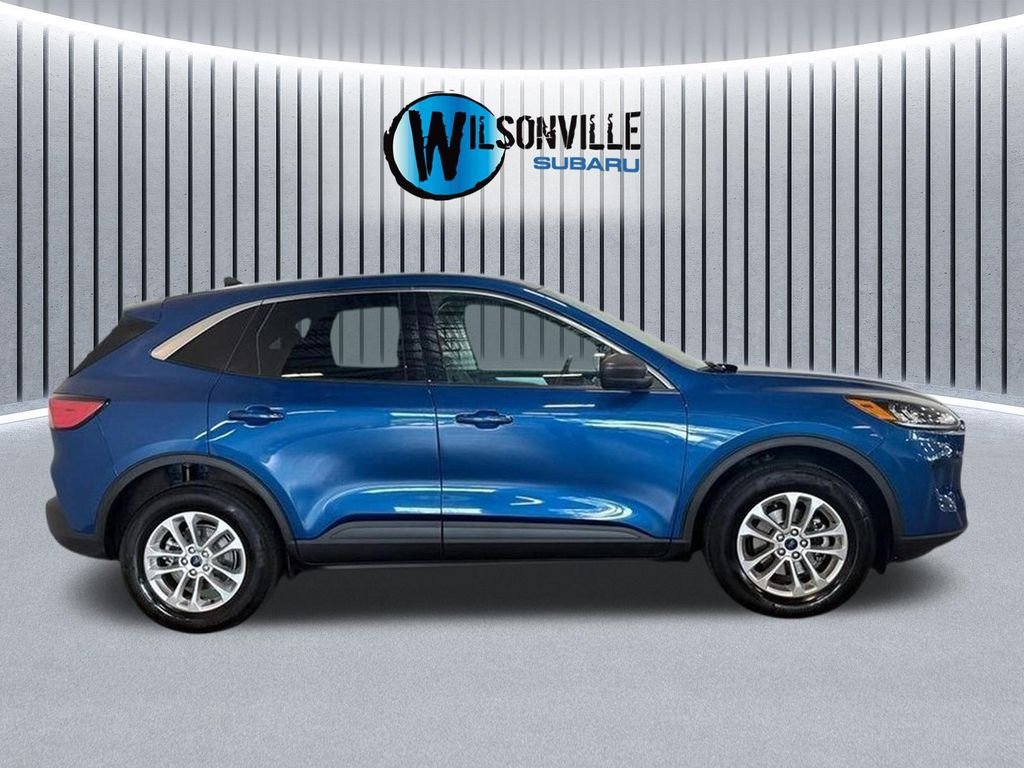 Used 2022 Blue Ford SE image 15
