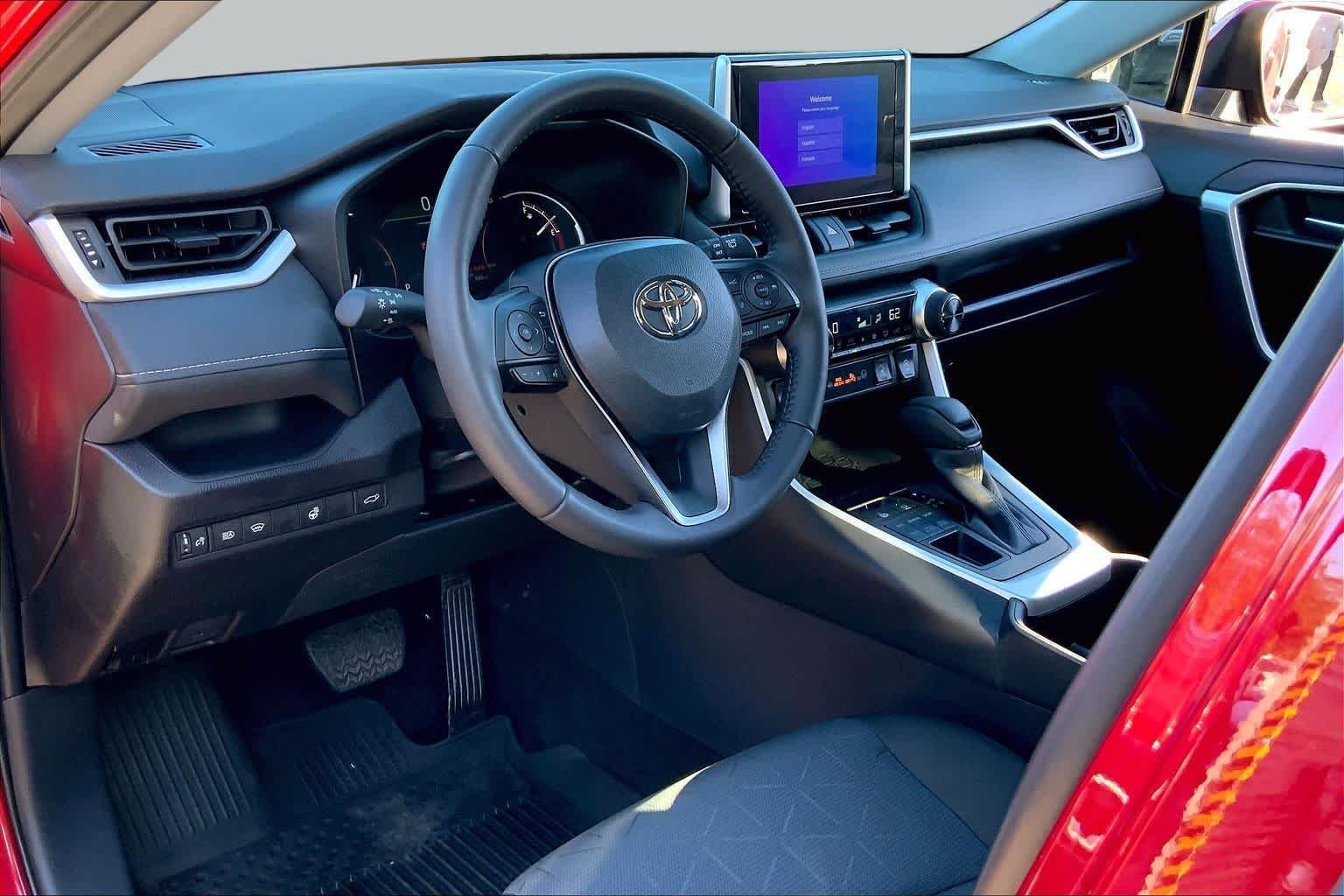 Used 2025 Ruby Flare Pearl Toyota XLE image 18