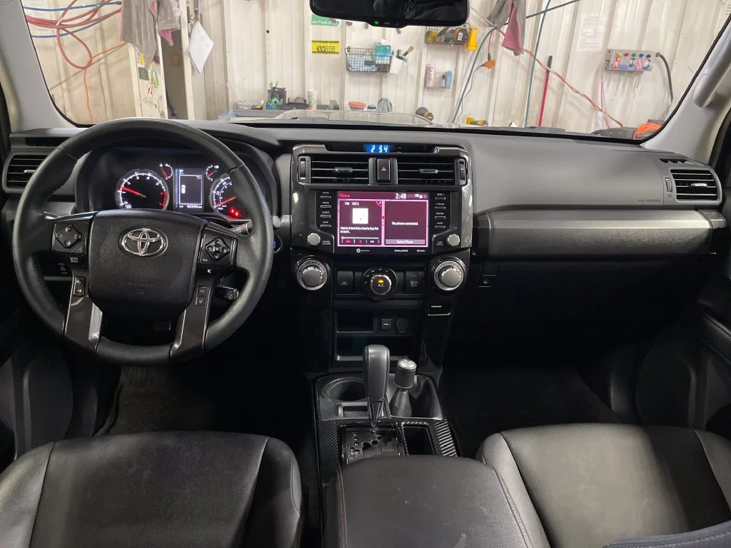 Used 2021 Gray Toyota Venture image 18