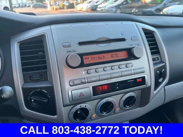 Used 2008 Silver Toyota Base image 17
