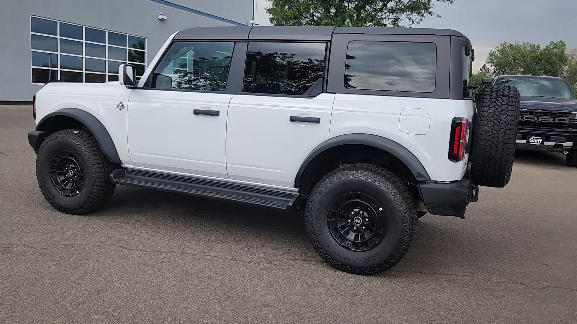 New 2026 Oxford White Ford Outer Banks image 6