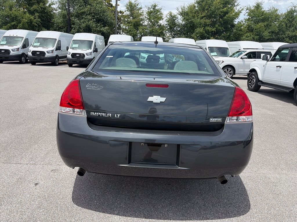 Used 2013 Gray Chevrolet LT image 6