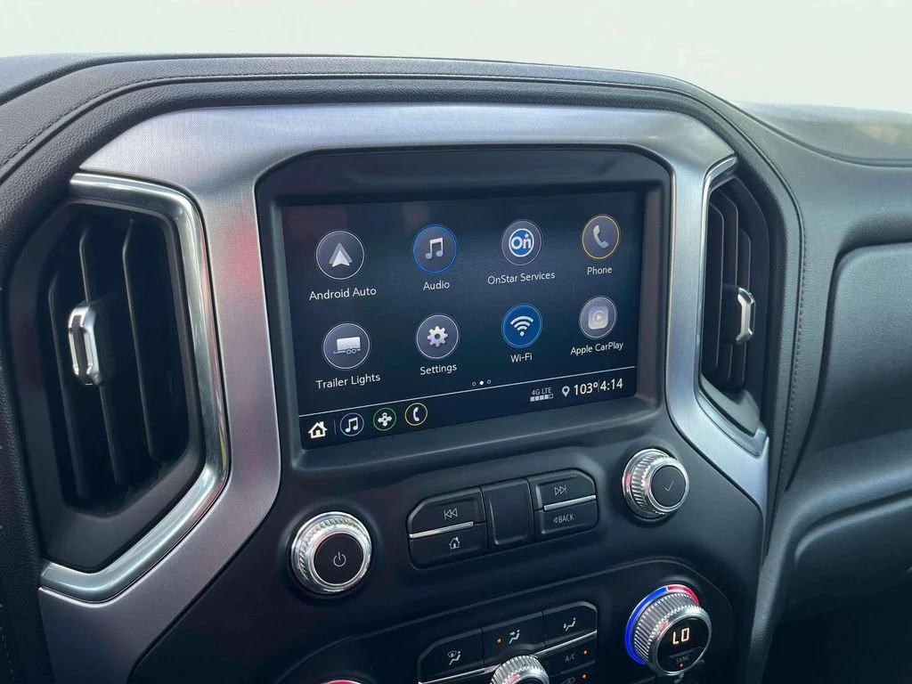 Used 2021 Summit White GMC Elevation image 11