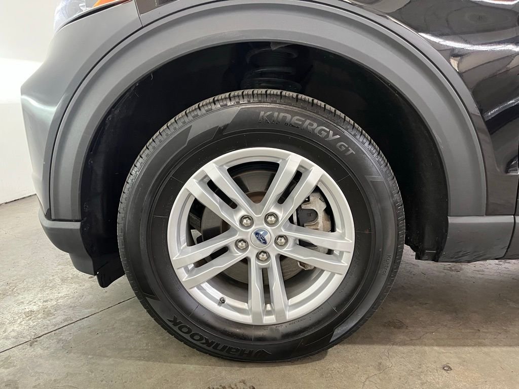 Used 2023 Black Ford XLT image 15