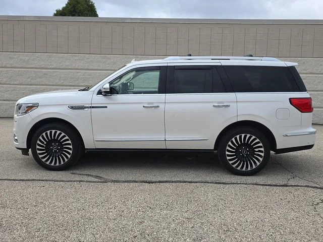 Used 2019 White Platinum Clearcoat Metallic Lincoln Black Label image 10