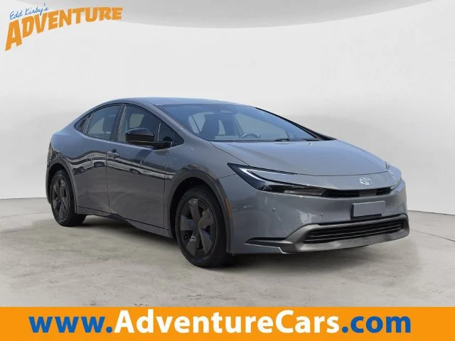 2025 Toyota Prius LE