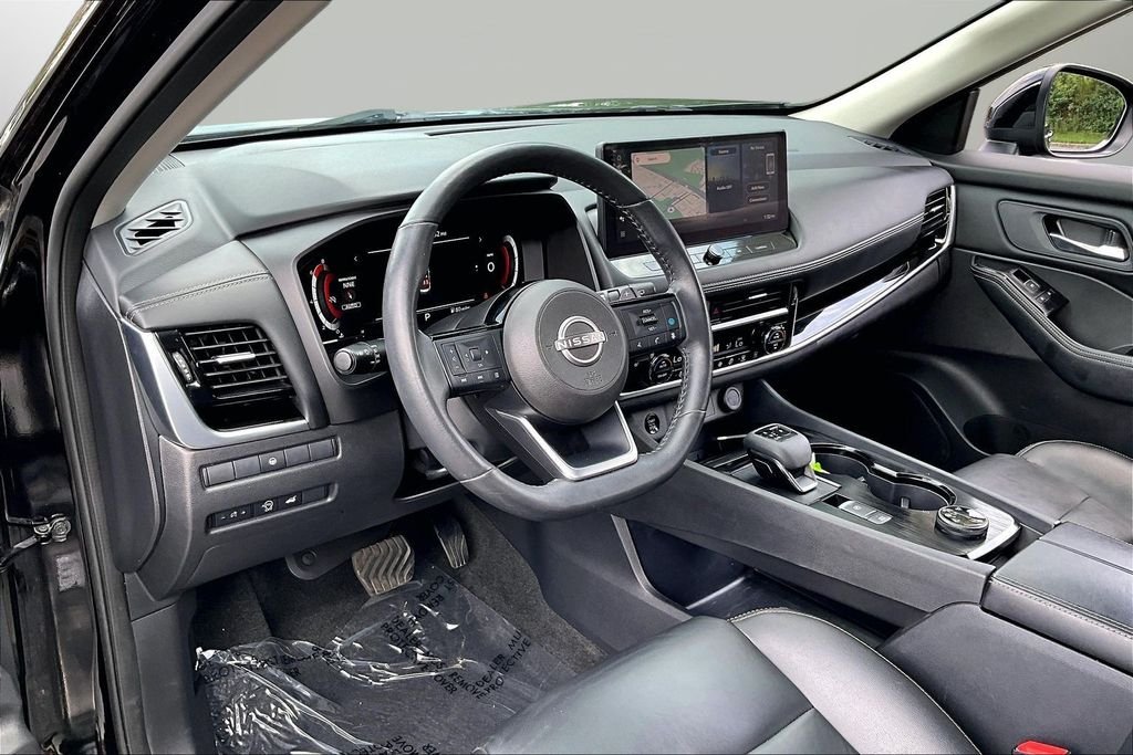 Used 2024 Black Nissan SL image 21