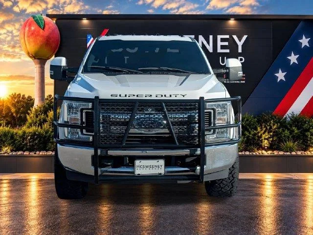 Used 2017 White Ford Lariat image 8
